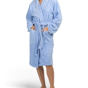 Scalloped Embroidered Bathrobe